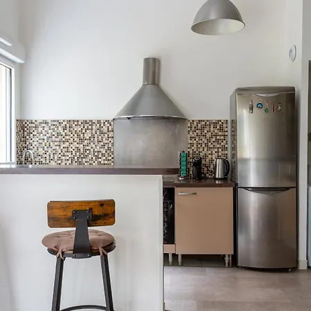 Loft Calme Et Accueillant Metro Hoche Paris Apartment *